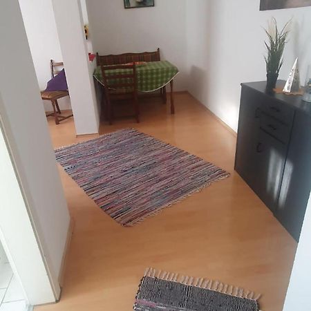 Monteur Wohnung 11 Pirmasens Eksteriør billede